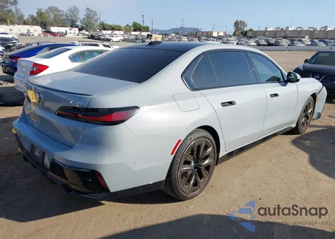 2023 BMW 740 I z USA, uszkodzony, nr VIN WBA23EH05PCM56633